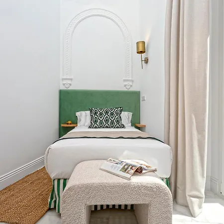 Apartment Genteel Alfalfa